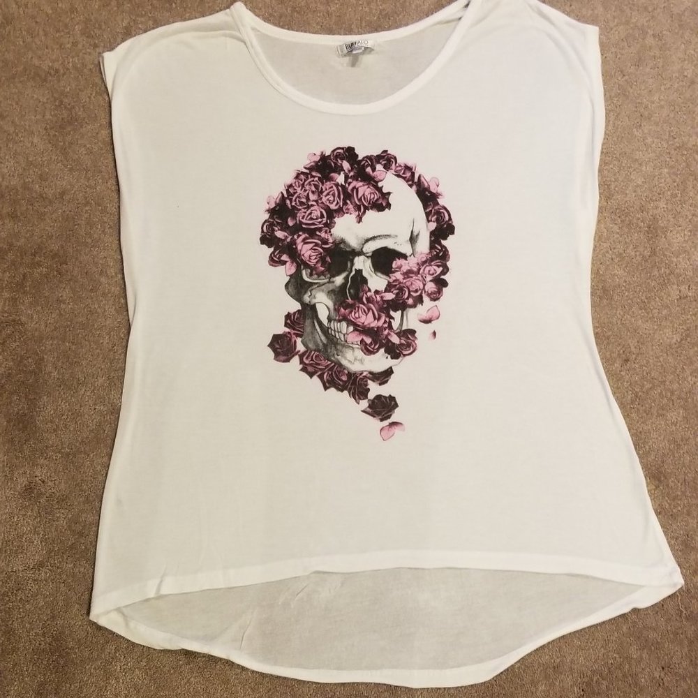 Skull Top , Size M